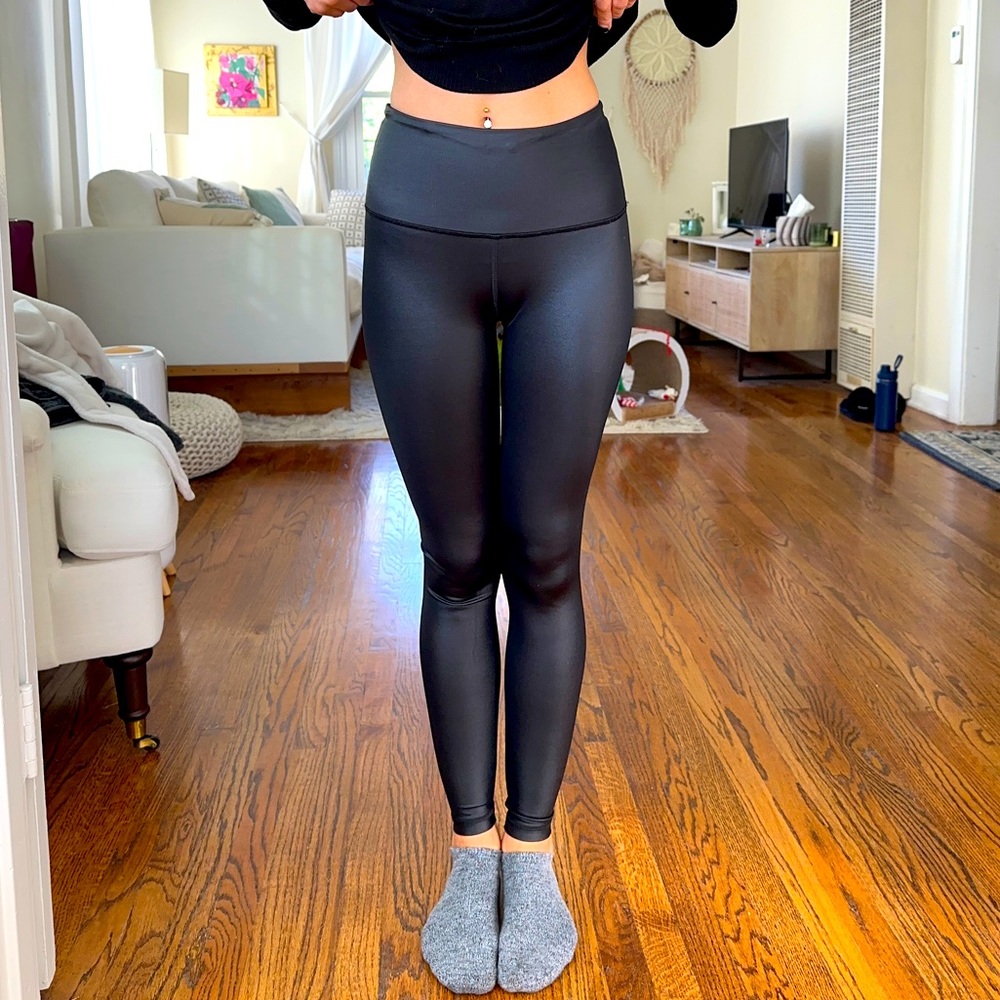Sexy sport black shiny leggings!